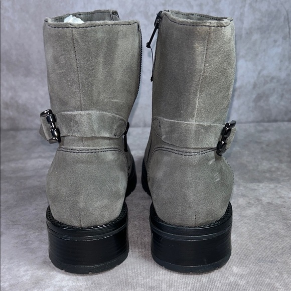 NWOT La Canadienne Gavan US 6 1/2 Gray Suede Waterproof Ankle Boot - Picture 4 of 12